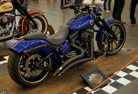 34 HD Softail Breakout 2015
