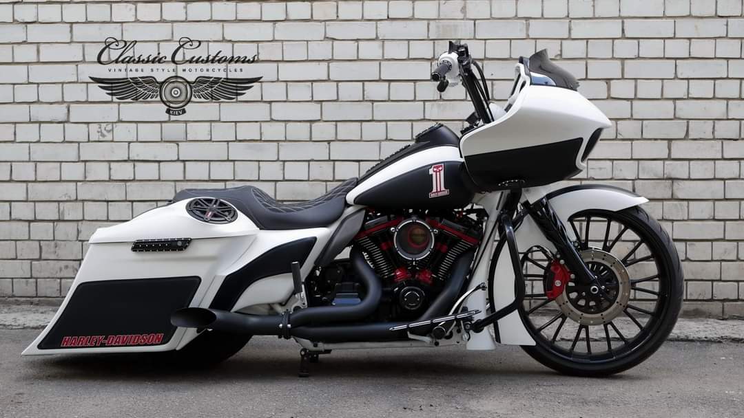 11 HD Road Glide BAGGER